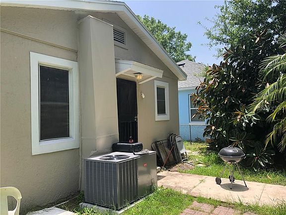 5th image of 4165 Minoso St