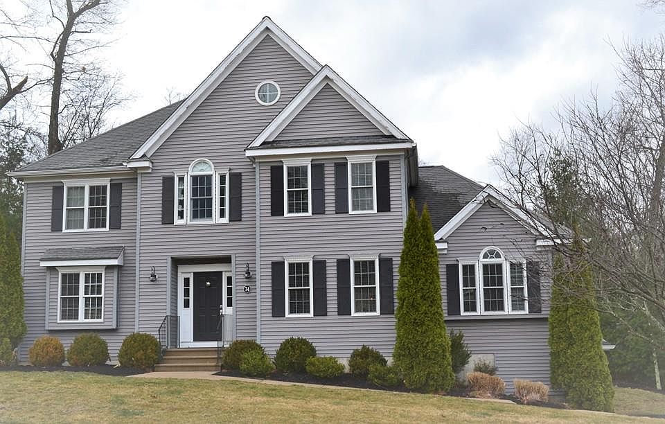 1st image of 74 Charles Dr