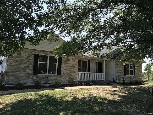 1st image of 913 Weston Ct