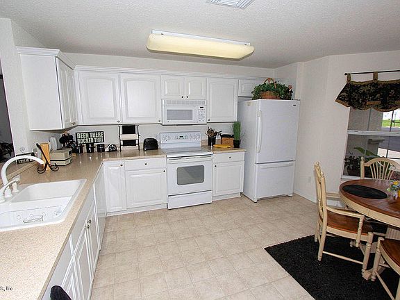 4th image of 13826 SE 93rd Ave