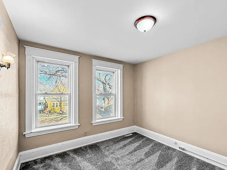 221 Chestnut St #221 — Photo 14