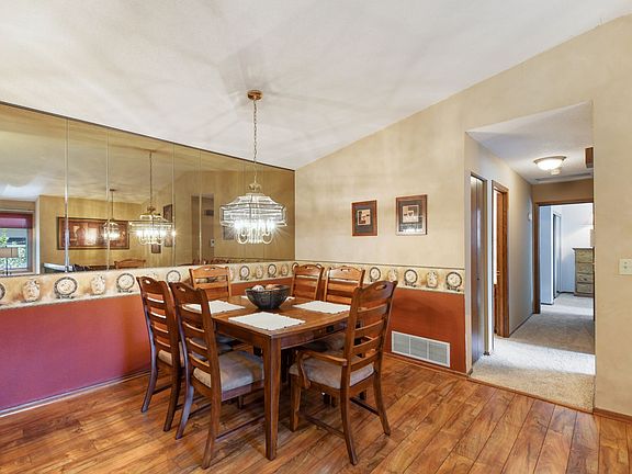 5th image of 4220 Goldenrod Ln N