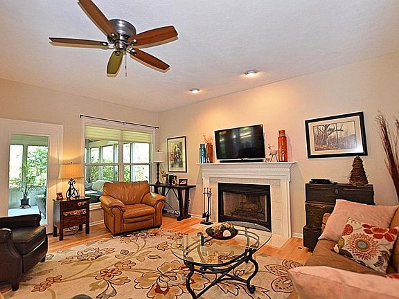5th image of 7424 Coventry Woods Dr