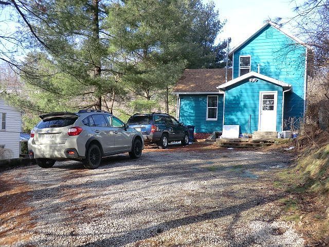 2nd image of 30 Walker St
