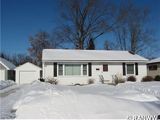 2nd image of 122 E Tyler Ave