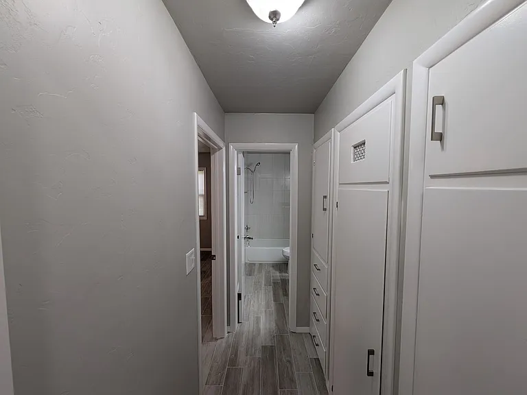 11 W Thatcher St — Photo 8