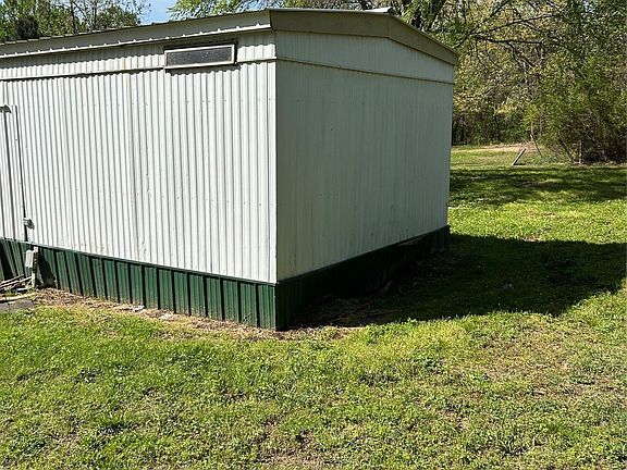 3rd image of 468180 E 1115th Rd