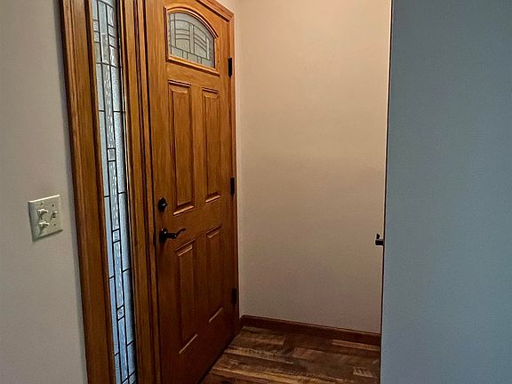4th image of W2226 Hickory Dr