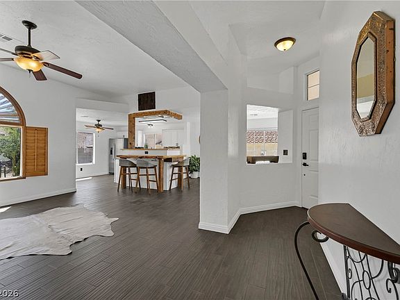 3rd image of 405 Cross St