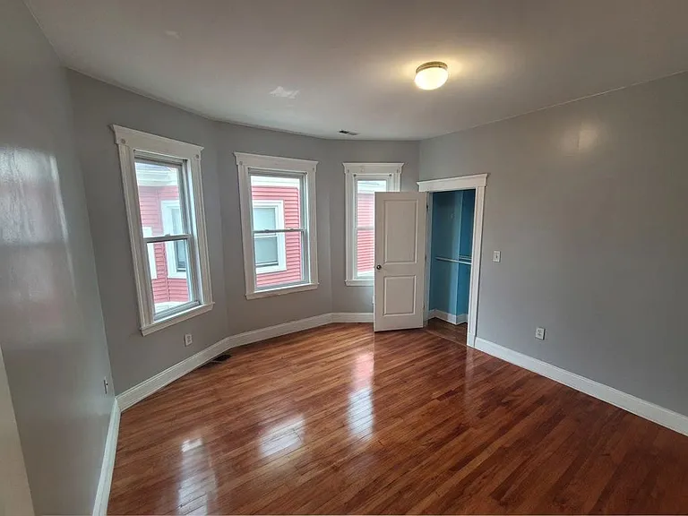 67 Devon St #1 — Photo 8