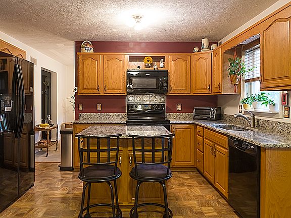 Nicolette 570-266-8159