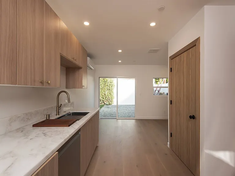 3740 Cherrywood Ave — Photo 2