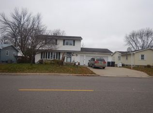 2705 E Main St, Mankato, MN 56001
