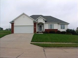 885 N Poplar Dr, Arlington, NE 68002