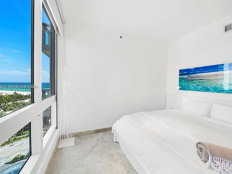 100 S Pointe Dr #1009 — Photo 11