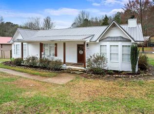 180 Crawford Dr, Springville, AL 35146
