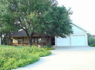 106 Wallace Riddell Dr, Burnet, TX 78611