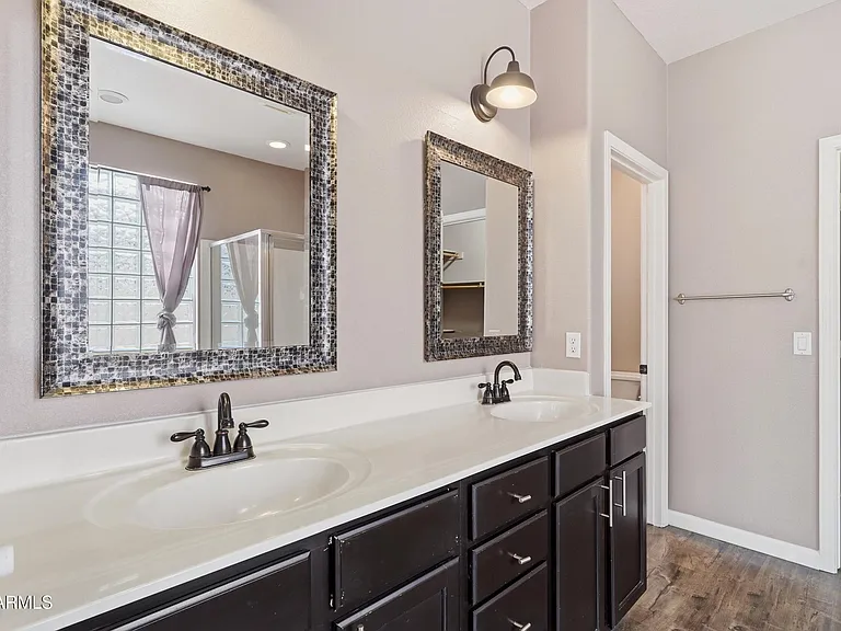 1724 W Deer Creek Rd — Photo 16