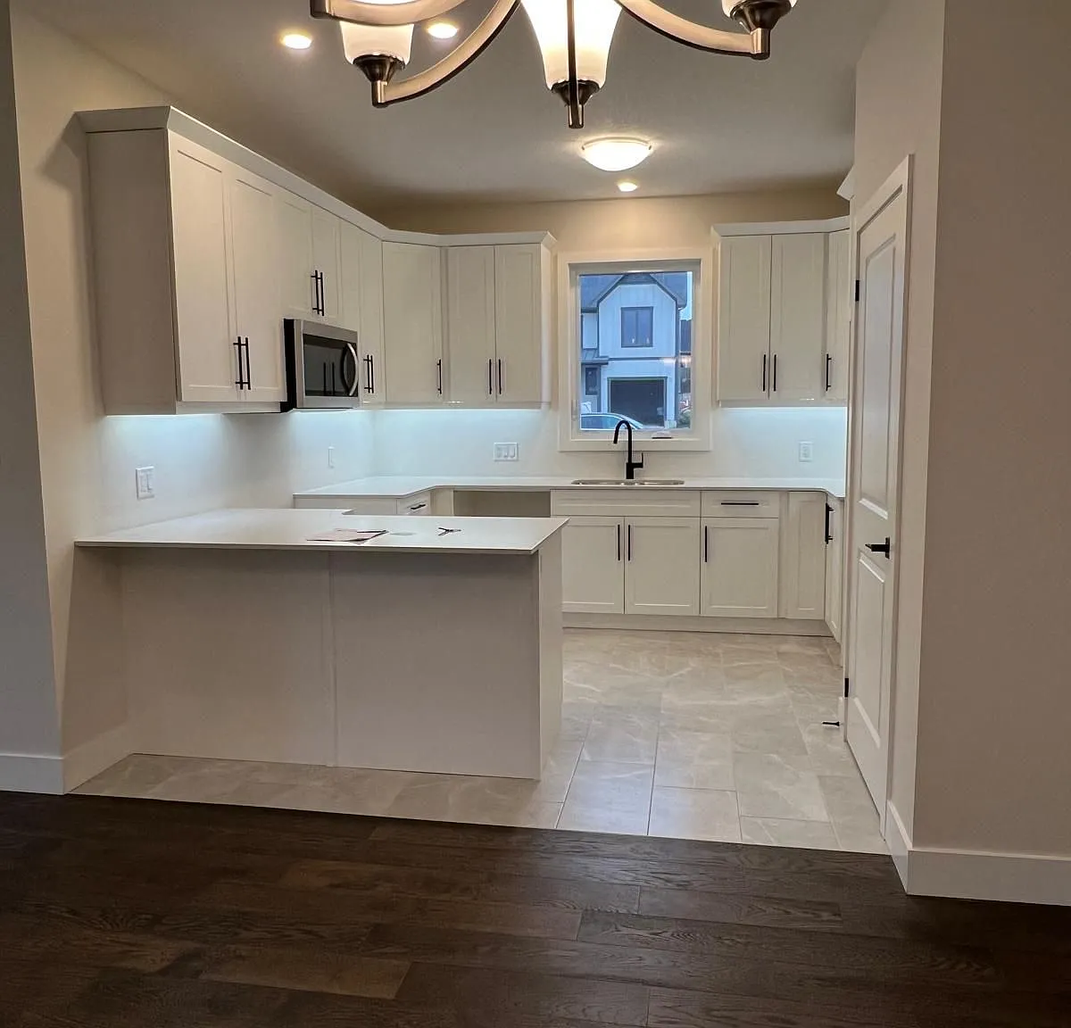 2 bed, $1,700 — Photo 2