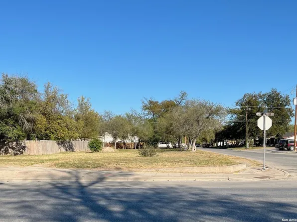 328 S Getty LOT 8, Uvalde, TX 78801
