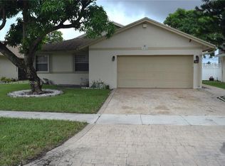 1020 SW 99th Ave, Hollywood, FL 33025