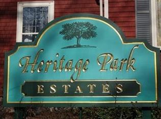 20 Heritage Dr, Northbridge, MA 01534