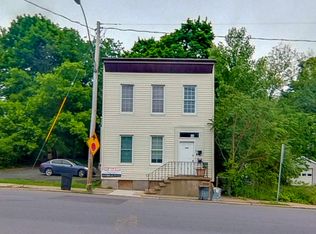 1406 15th St #1, Troy, NY 12180