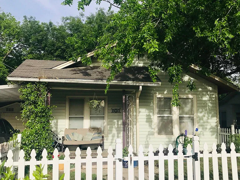 825 Ripley Ave — Photo 12