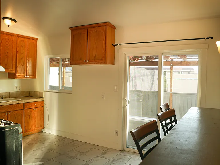 14324 Christine Dr #F — Photo 11