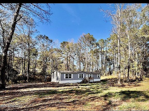 3rd image of 1033 Spike Ln