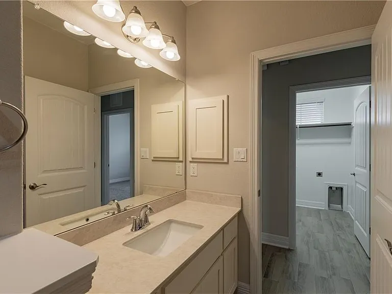 6224 Lake Teravista Way — Photo 17