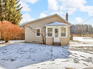 121 Hanover Ct, Hanover, MI 49241