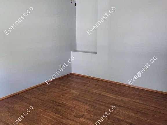 4th image of 1484 Coachway Ln