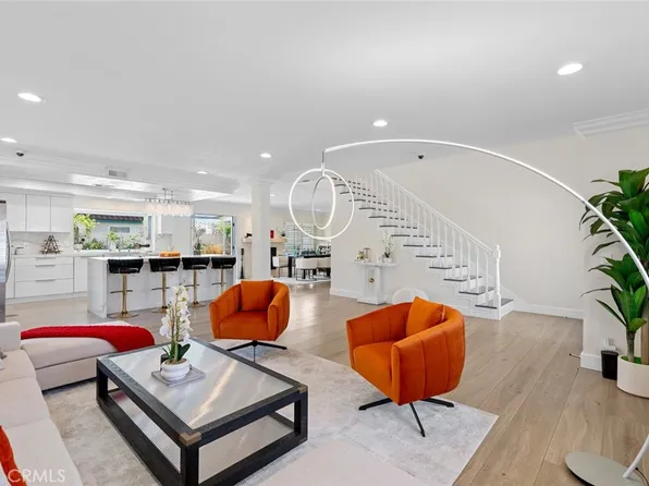 2160 S Hammatt Pkwy, Anaheim, CA 92802