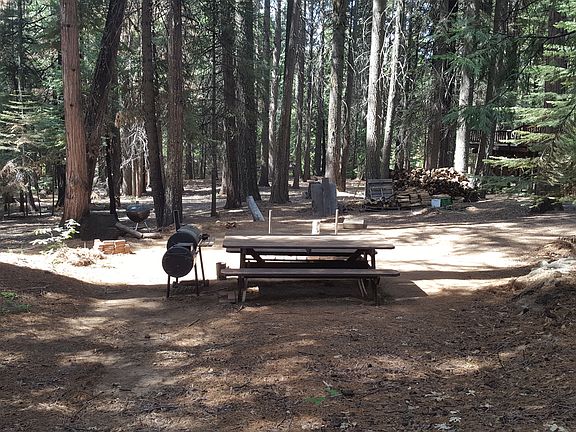 4th image of 3249 Shoshone Dr