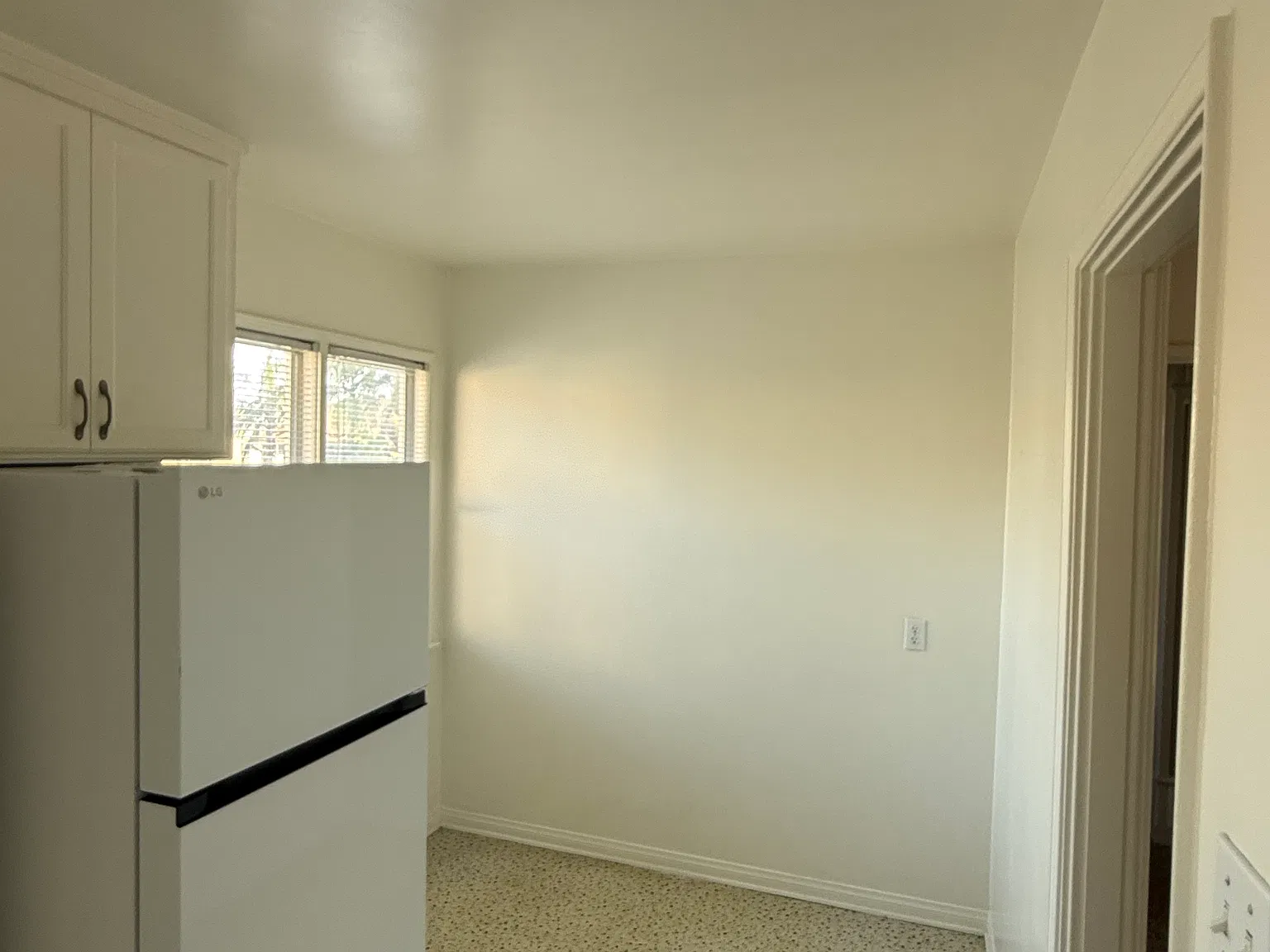 Studio, 380 sqft, $1,750 — Photo 3