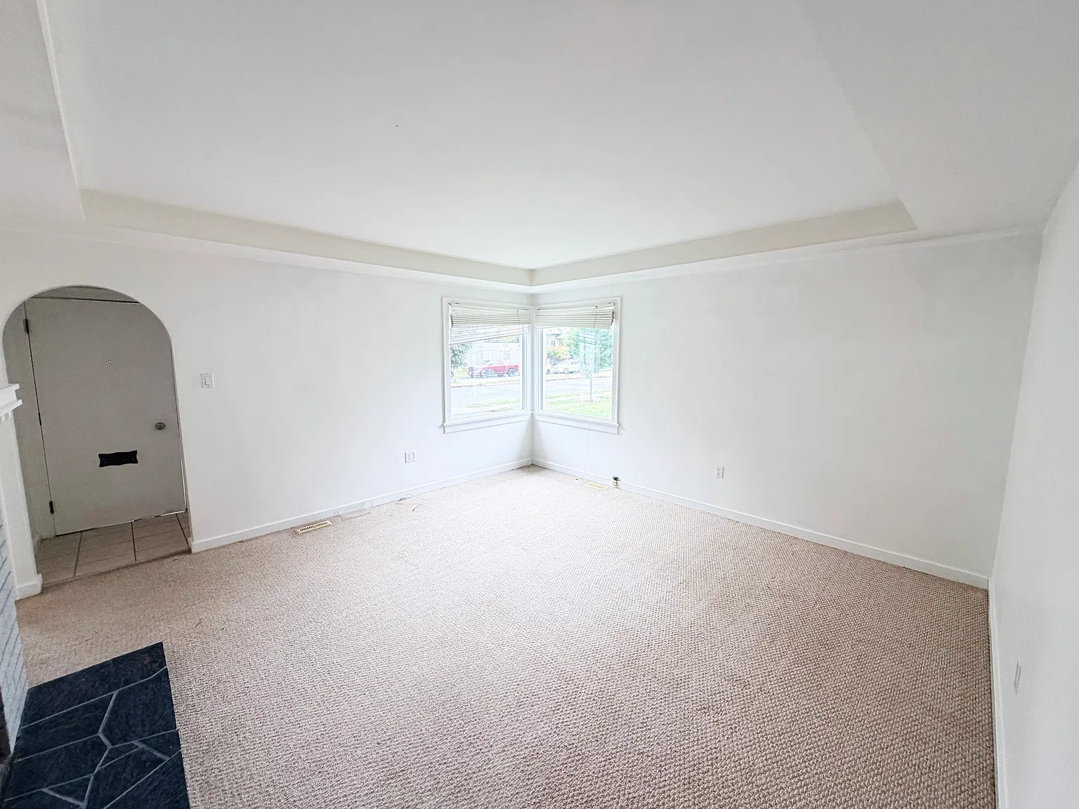 2 bed, 1000 sqft, $1,950 — Photo 4