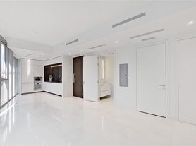 300 Biscayne Boulevard Way