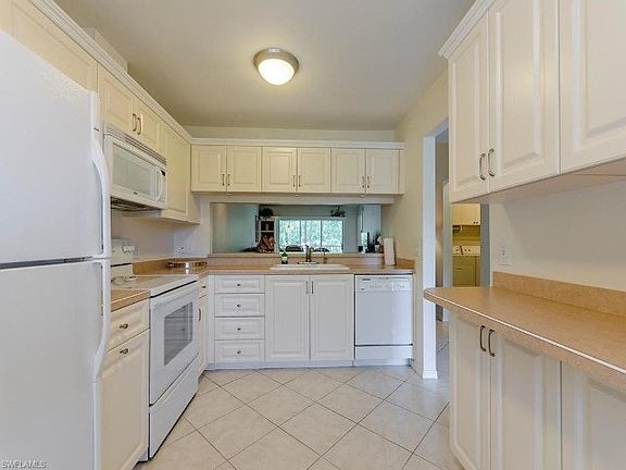 5th image of 5746 Woodmere Lake Cir