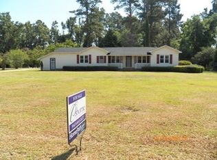 504 S Hickory St, Pamplico, SC 29583