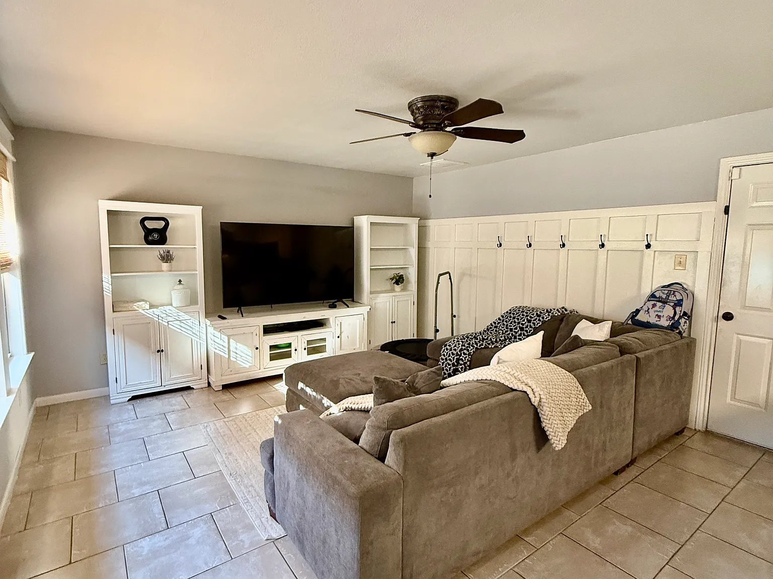 3 bed, 1884 sqft, $2,800 — Photo 2
