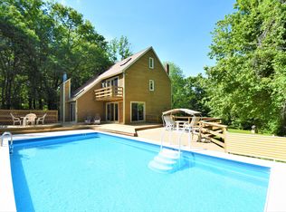 187 Wheel Wright Rd, Hampstead, NH 03841