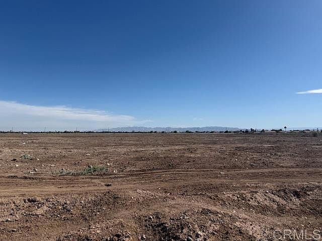 2nd image of 0 Tierra