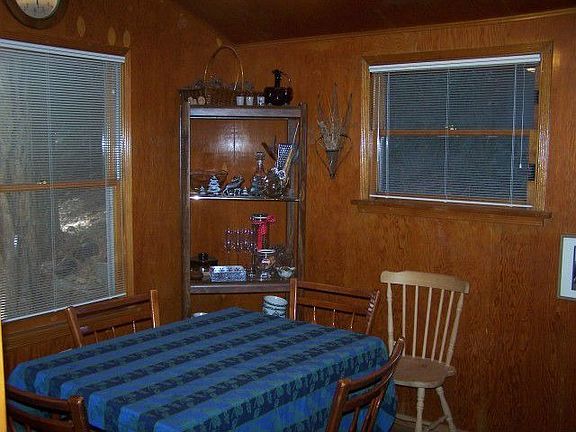 5th image of 647 Victoria Ct