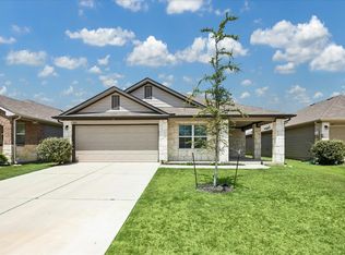 105 Krause Springs Dr, Hutto, TX 78634