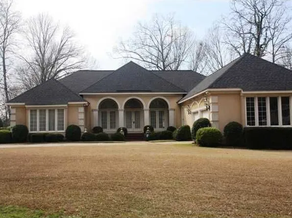 2607 E Doublegate Dr, Albany, GA 31721