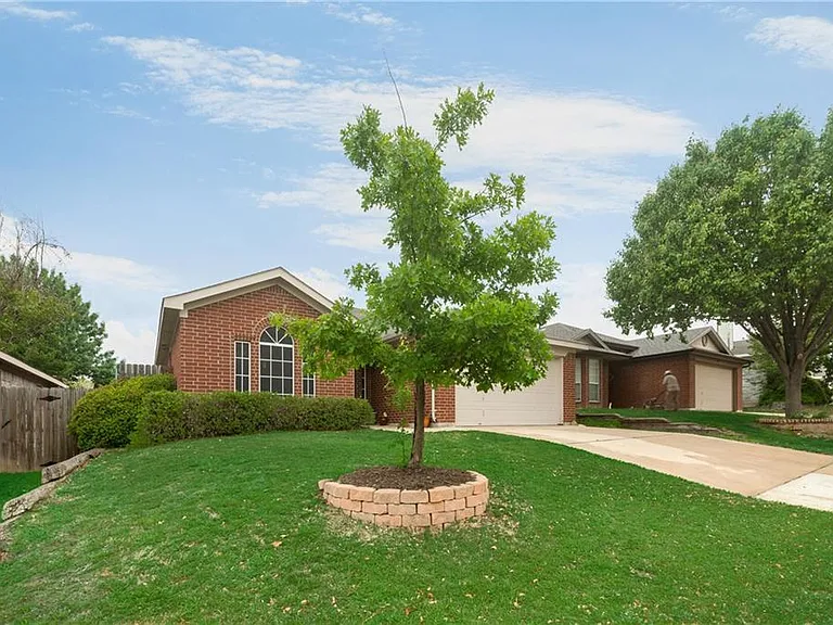 10252 Tustin Ter — Photo 2