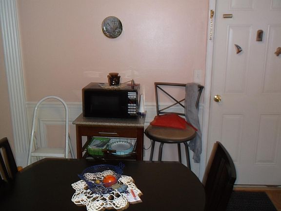 4th image of 400 Saint Jude Cir