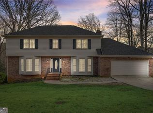 3858 Lee Ridge Way SW, Lilburn, GA 30047