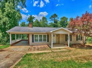 116 28th Avenue Dr NW, Hickory, NC 28601